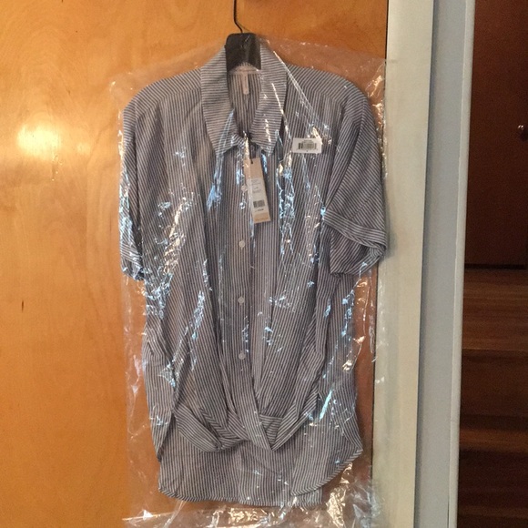 NWT BCBG wrap hem dolman stripe shirt, M - Picture 3 of 7